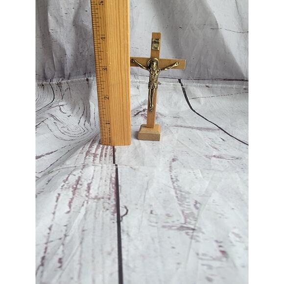 Sacred Heart Southern Missions 4.25in wood self standing altar cross crucifix - Picture 4 of 7